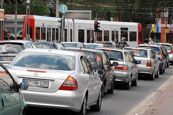 Berufspendler wählen mehrheitlich das Auto. Foto: auto-reporter.net